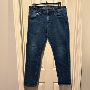 American Eagle Outfitters Men's Extreme Flex Blue Jeans